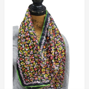 Lady‎ Heritage Vintage Floral.Scarf